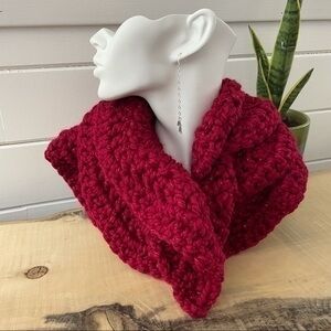 Handmade Extra Warm Chunky Knit Crochet Statement Scarf Red Wine Metallic NWT